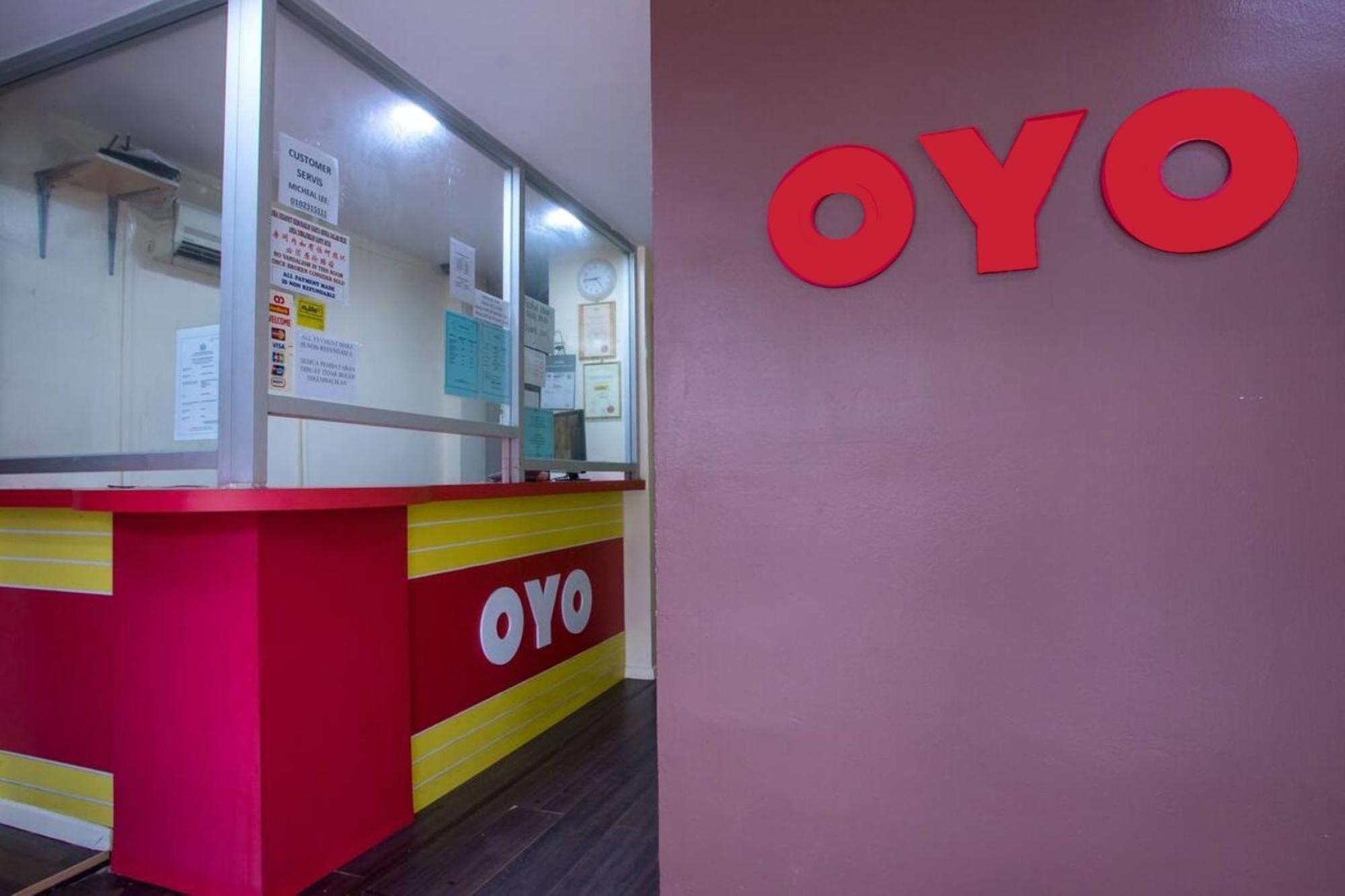 Hotel Oyo 90281 Taj Seksyen 13 2*